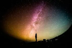 444 Bedeutung spirituell – Göttliche Führung & Zeichen